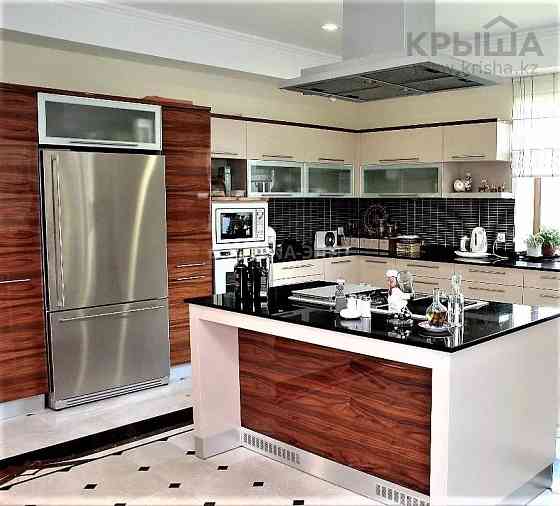 10-комнатный дом на длительный срок, 1200 м², 40 сот., Микрорайон Комсомольский Астана