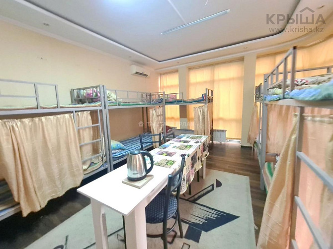 3 комнаты, 42 м², Кармысова 82 Алматы - изображение 1