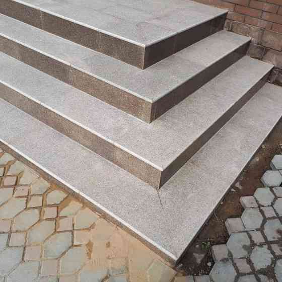 Ступени натуральный камень из гранита, лестница, уличные. Алматы