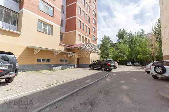 5-комнатная квартира, 242 м², 5/9 этаж, Габдуллина 3 Астана