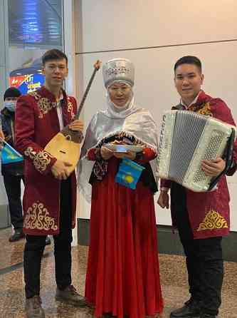 Музыканты, беташар, баян и домбыра Астана