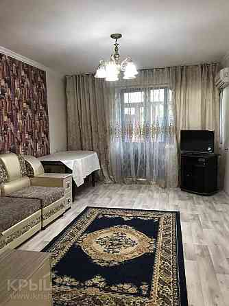 4-комнатная квартира, 80 м², 3/5 этаж посуточно, Абылай хана 24 — Райымбека Алматы
