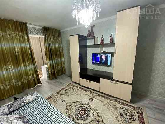 2-комнатная квартира, 76 м², 1/4 этаж посуточно, Площадь Аль-Фараби 10 — Айбергенова Шымкент