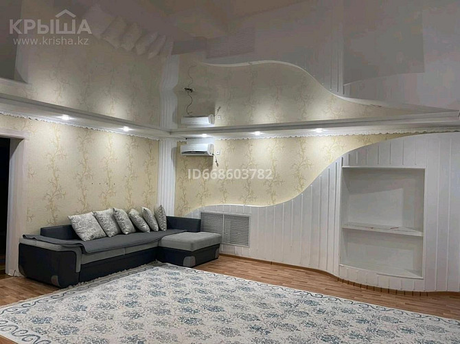 5-комнатный дом, 330 м², 8 сот., Самал-3 Уральск - изображение 1